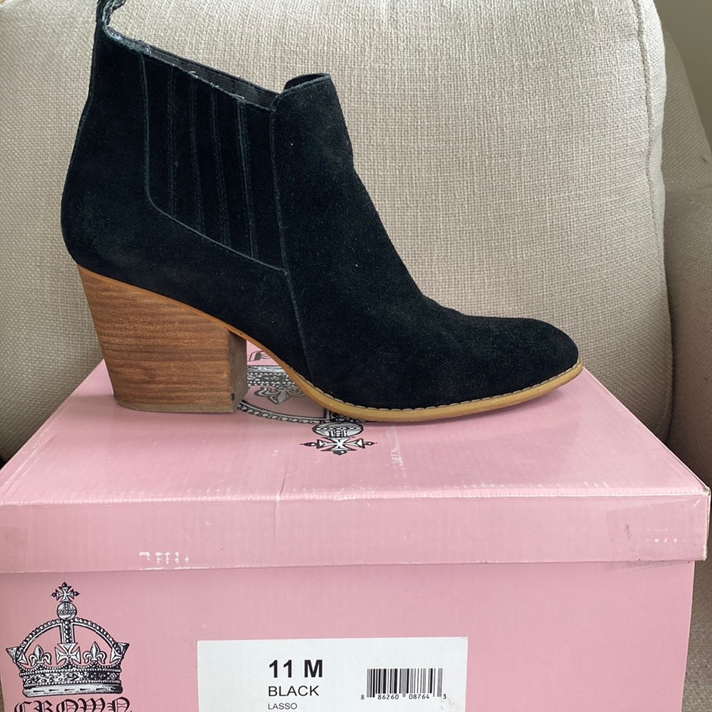 Black suede leather ankle boots